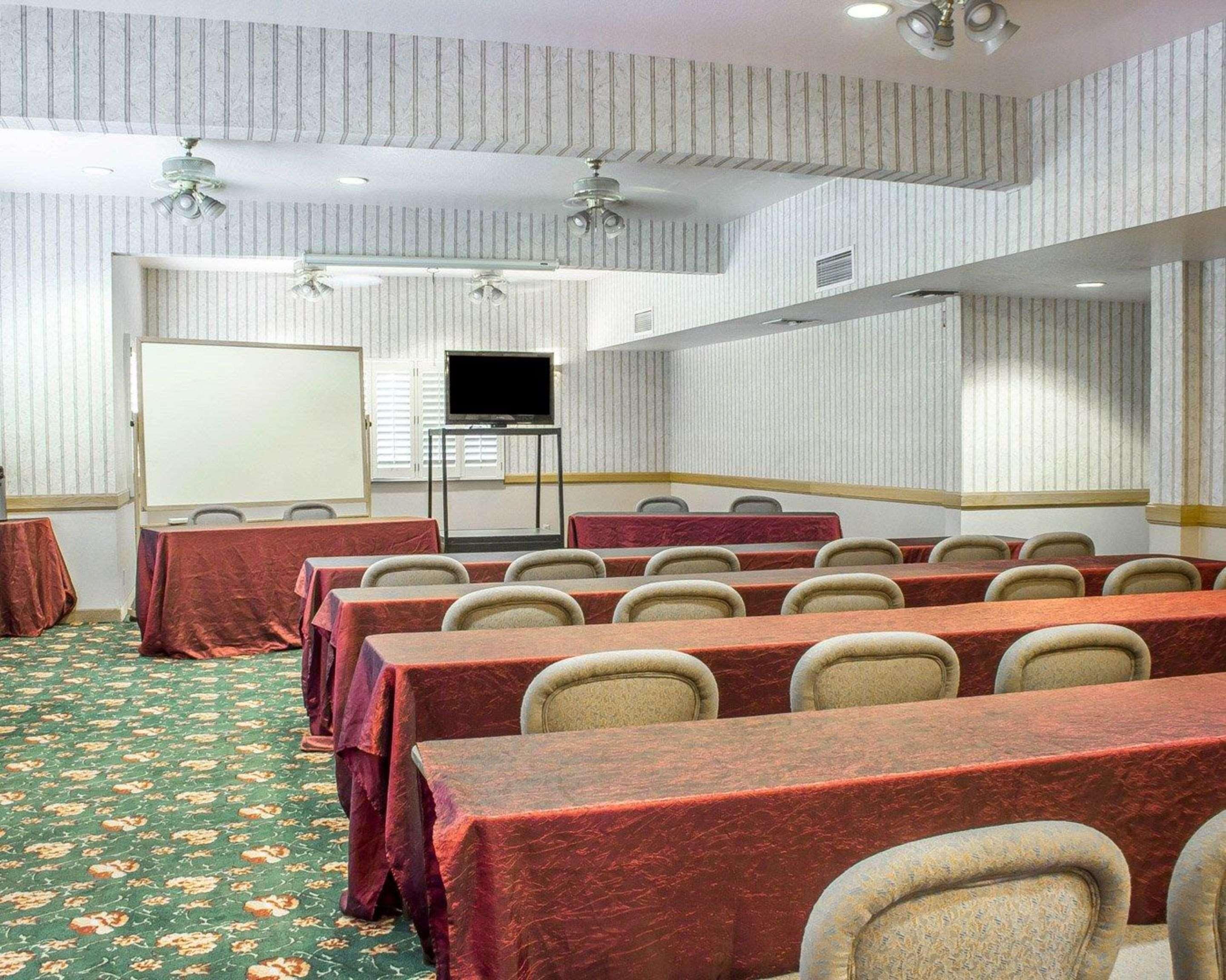 Baymont By Wyndham Safford Hotel Ngoại thất bức ảnh