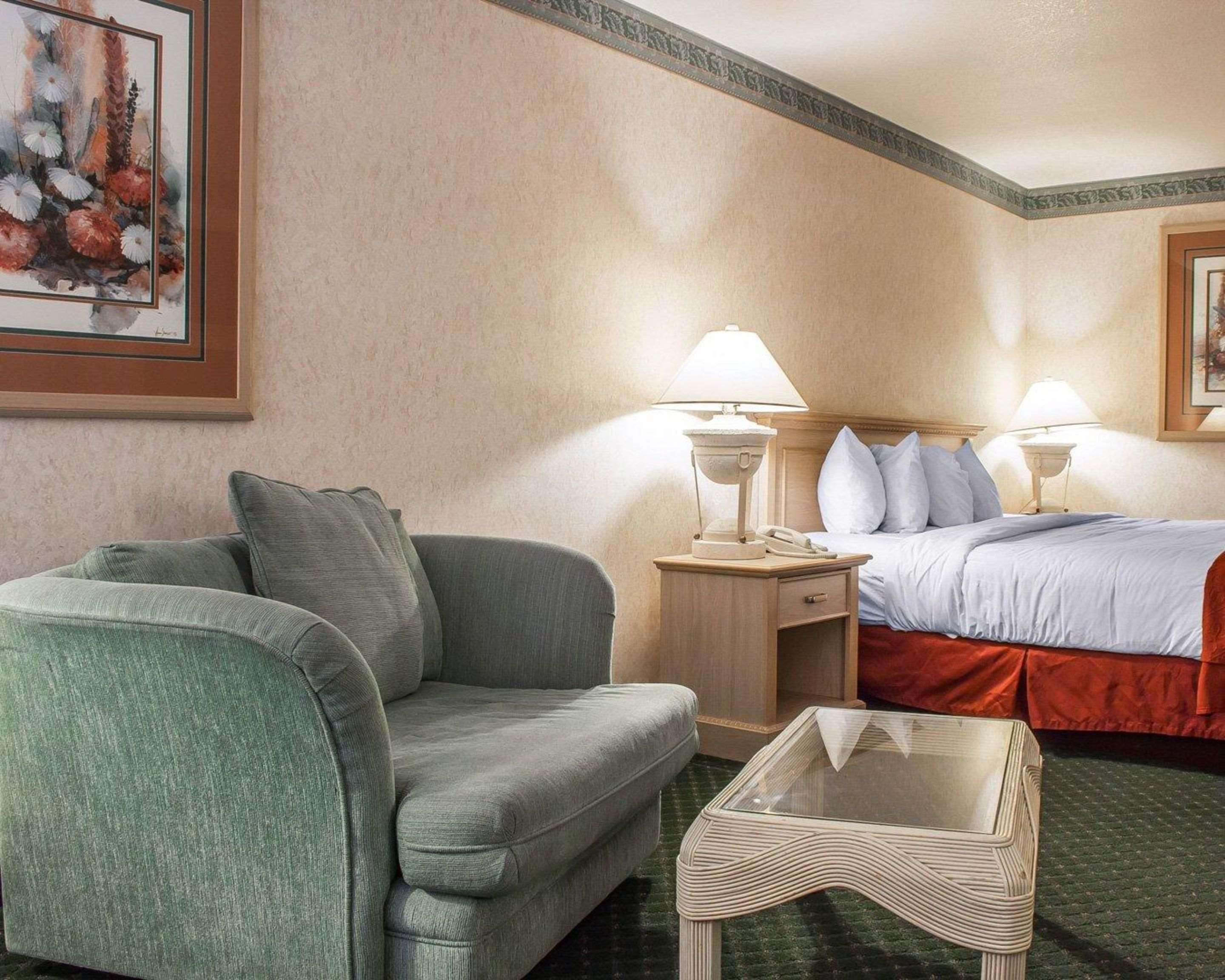 Baymont By Wyndham Safford Hotel Ngoại thất bức ảnh